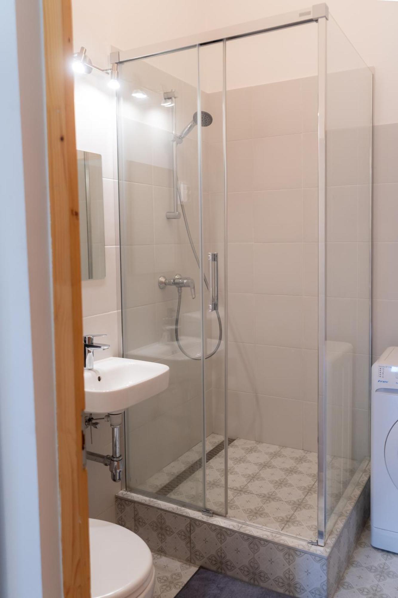 Appartamento Cozy In Akacfa Street Budapest